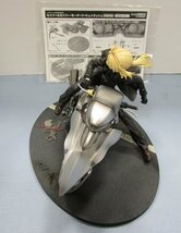 ■【フィギュアバイクダメージあり】Fate/Zero セイバー&セイバー・モータード・キュイラッシェ (1/8スケール PVC塗装済み完成品)_画像10