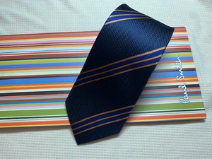 Paul Smith ポールスミスMade in Italy ネクタイ黒に近い濃紺ゴールド柄シルク100