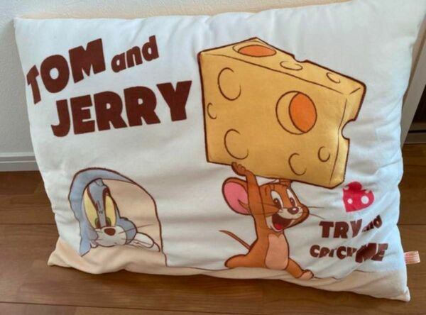 【TOM and JERRY】トムとジェリーの枕