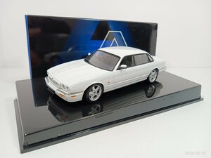 中古品 1/43 ジャガー XJR ホワイト