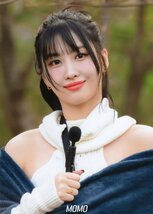 TWICE トゥワイス MOMO モモ グッズ ポスター 12枚 (A3サイズ) ＋ ステッカー セット_画像2