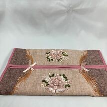 ティッシューカバー、リボン刺繍.在庫処分_画像1