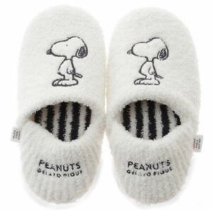  Snoopy mo Como ko.. room shoes slippers white 