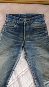 激渋 色落ち カッコいい 90’S 93年オリジナル ヴィンテージ ストレート Levi's リーバイス 501 サイズ W28L36 552 USA製 検66 赤耳