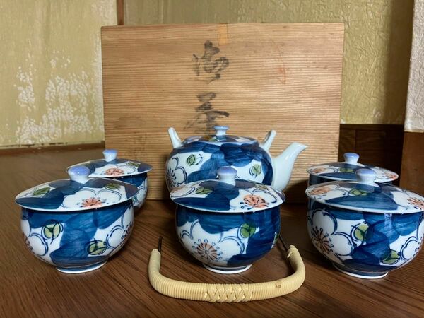 昭和レトロ　古い木箱あり　特製　有田焼 西陶作 茶器セット 急須1つ湯呑み5個 有田焼 茶器セット