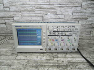 Tektronix テクトロニクス TDS 2004B FOUR CHANNEL デジタルオシロスコープ 60MHz 1GS/s 通電