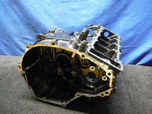 バリオス２　バリオスⅡ　ZR250B　エンジンパーツ　クランクケース　　「送料表」あり（T）ZX250CE