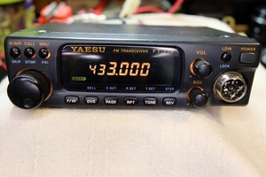 中古　YAESU FT-715　430MHz FMトランシーバー　動作確認OK　現状渡しで