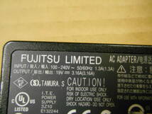 FUJITSU ACアダプタ PXW1931N(FMV-AC327) 19V 3.16A 外径5.5 内径2.6 (6_画像3