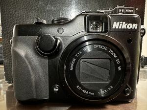 NIKON COOLPIX p7100