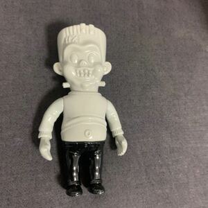 headlockstudio KUSTOM MONSTER WORLD ヘッドロックスタジオ　ソフビ