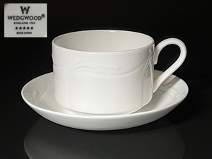 【瑞】ウェッジウッドWEDGWOOD Bone　China ホワイト　カップ＆ソーサー