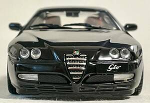 ミニチャンプス（ MINICHAMPS ）アルファロメオ GTV 2003