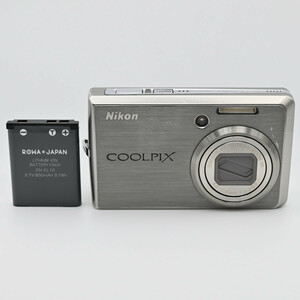 Nikon ニコン COOLPIX S600 中古 コンパクトデジタルカメラ 新品バッテリー付き