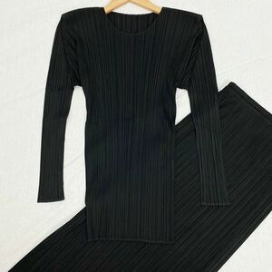 希少 PLEATS PLEASE プリーツプリーズ ISSEY MIYAKE セットアップ 上下 長袖カットソー ロングスカート 黒 レディース 2サイズ aa519