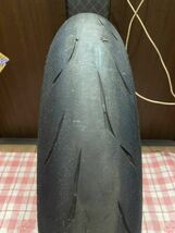 中古MCタイヤ BRIDGESTONE BATTLAX RS10 120/70ZR17 ブリヂストン バトラックス レーシングストリート 120 70 17 4019 M2996_画像1