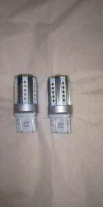 HID屋 T20/S25 LED ブレーキ・テールランプ 赤 レッド ダブル球 42連SMD T20/S25 ピン角180度 段違い 2球1セット t20led t20ledダブル