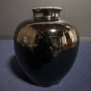 [KJ572] 小壺 壺 黒釉 高さ約14cm 花瓶 花生 一輪挿し 陶器 
