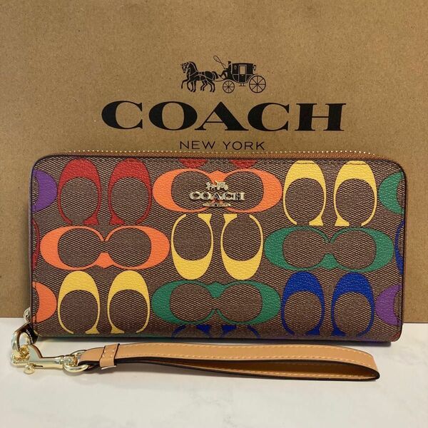 新品　コーチ COACH シグネチャー レインボー マルチカラー ストラップ付き