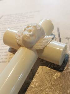  France antique pretty angel cradle Cross 10 character . beige Be 1900 period ivory color!