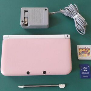 【すぐに遊べるセット】ニンテンドー3DS LL 本体 ピンク xホワイト充電器、SDカード(2GB)、3DSソフト付き