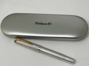 【M358】PELIKAN 万年筆 18C-750 ニブ F W-GERMANY 1838-1983 150周年記念限定 吸引式 14130 万年筆 シルバーカラー 中古