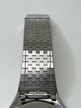 【M330】未使用品 SEIKO KING QUARTZ 5856-8001 変わり文字盤 3針 デイデイト SSケース メンズ 腕時計 稼働品_画像10