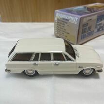 1/43 アイアイアド・カンパニー NISSAN SKYLINE VAN-SERIES ADOVANSPIRIT 1500STANDARD ニッサンスカイライン バンシリーズ ホワイト_画像3