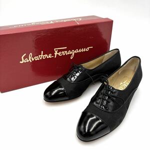 ＊ ほぼ美品 箱付き '高級婦人靴' Salvatore Ferragamo サルヴァトーレフェラガモ 本革 ドレスジュース 革靴 パンプス 4.5C 21.5cm