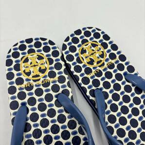 ＊ 未使用 箱付き '高級感溢れる' TORY BURCH トリーバーチ 総柄 ロゴ金具 ビーチサンダル 草履 7M 24cm レディース 婦人靴 シューズの画像8