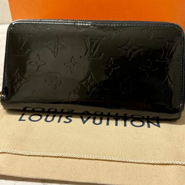 新品同様！　超希少 ルイヴィトン LOUIS VUITTON ヴェルニ　財布 長財布 ジッピーウォレット