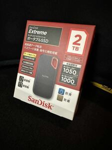 【新品・未使用・未開封品】SanDisk SSD 外付け 2TB USB3.2Gen2 読出最大1050MB/秒 SDSSDE61-2T00-J25 エクストポータブルSSD【送料無料】