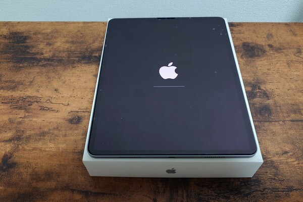 Apple iPad Pro 12.9インチ 128GB 第6世代 Wi-Fiモデル スペースグレイ