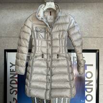 MONCLER モンクレール HERMINE エルミンヌ ダウンコート ダウンジャケット レディース 国内正規 ジャパン品 QR確認済 ライトベージュ系 00_画像1