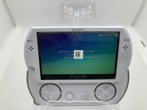 液晶新品　美品　PSPgoホワイト　SONY ソニー プレイステーションポータブル 