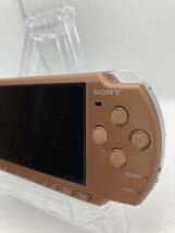 極上美品　PSP2000マットブロンズ　バッテリーメモリースティック付き　SONY ソニー プレイステーションポータブル _画像3