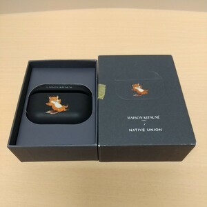 y022223fm MAISON KITSUNE Chillax Fox シリコン製 AirPods Pro 対応 ケース 並行輸入品