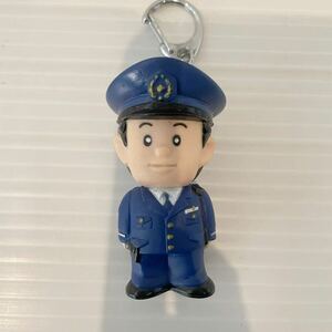 1995年　こどもの館　警察官 キーホルダー フィギュア　警察　ソフビ　ビンテージ