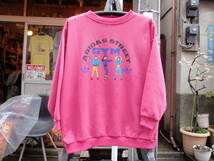 ビンテージ　香港製　アディダス　ピンク色のスウェットシャツ　トレフォイルマーク仕様　サイズL?_画像1