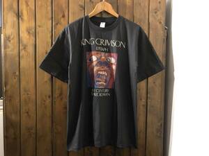 新品●キングクリムゾン　クリムゾンキングの宮殿　ビンテージスタイル　Tシャツ[XL]●ジャズ/アートロックバンド