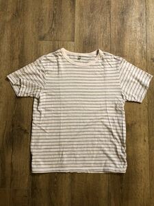 サイズM！UNIQLOユニクロ ボーダー柄コットンTシャツ シンプルデザイン