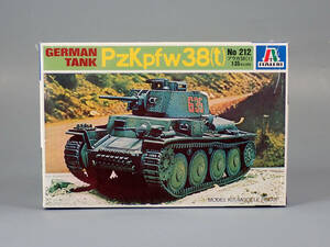 ■イタレリ 212　ドイツ軍 軽戦車 プラガ PzKpfw38(t)　1/35 プラモデル