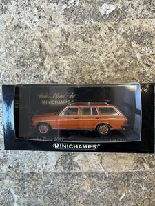 MINICHAMPSミニカー Orange