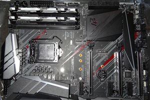 ASRock Z390 PHANTOM GAMING 6 マザーボード DDR4-3600メモリ 8GB×2 付き