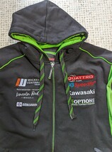 QUATTRO KAWASAKI パーカー 中古品 サイズXXL_画像2