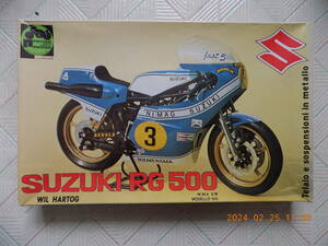 SUZUKI RG500 WIL HARTOG Telaio e sospensioni in metallo ( PROTAR SCALE 1/9 MODELLO 168 )