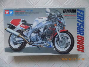 YAMAHA FZR750R (OW01) ( TAMIYA 1/12th SCALE MOTORCYCLE SERIES NO.58 ) 