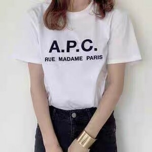  Sサイズ APC アーペーセー 刺繍ロゴ　A.P.C 半袖Tシャツ コットン　アー ペーセーロゴプリント入り ホワイト ブランド 新品未使用