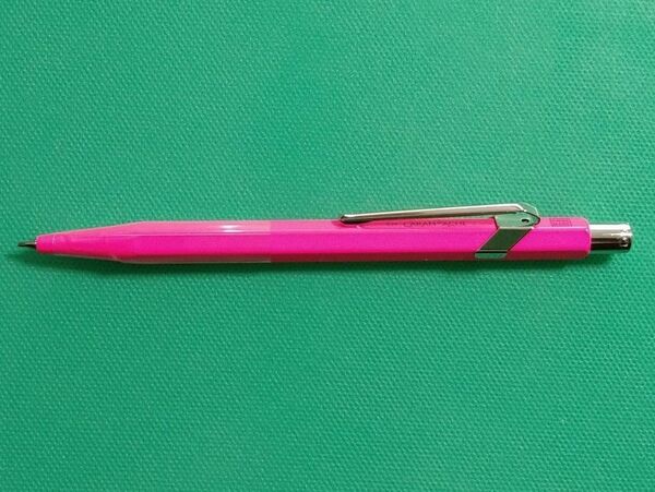 カランダッシュ ペンシル 0.5mm アジア限定 849クラシックライン 蛍光ピンク