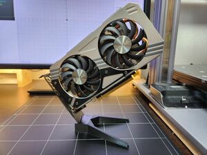 GPU グラフィックボード ディスプレイスタンド1